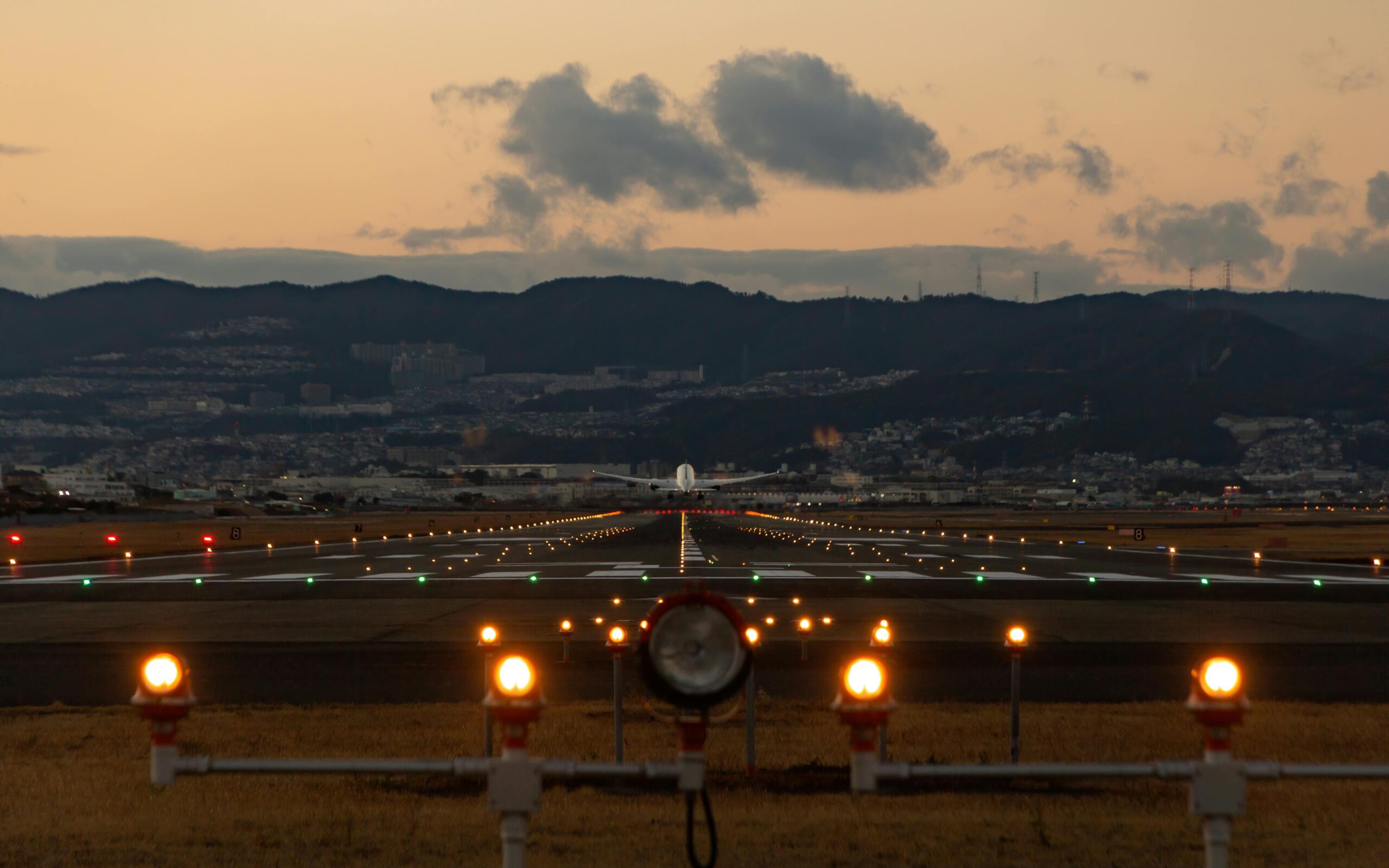 The Coolest Runways in the World: Where Aviation Meets Adventure!